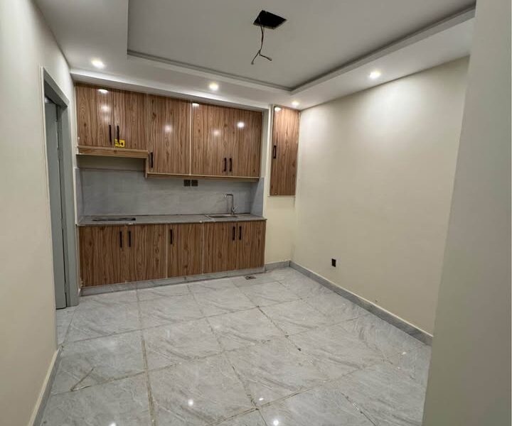 1 Bed Apartment For Sale in Etihad Town Phase-1 Lahore
