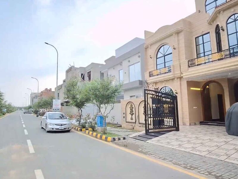 10 Marla House For Sale in C-Block Etihad Town Phase-1 Lahore