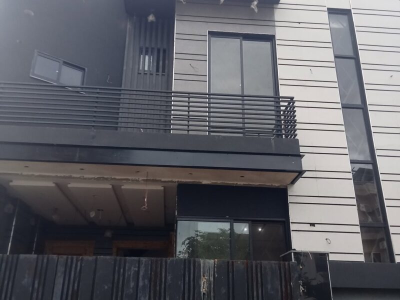 5 Marla House For Sale in Etihad Town